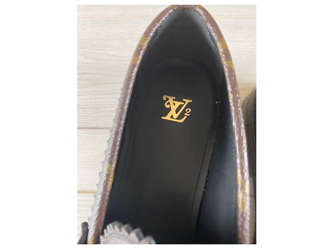 Louis Vuitton Mocassino Voltaire Marrone - vista 6