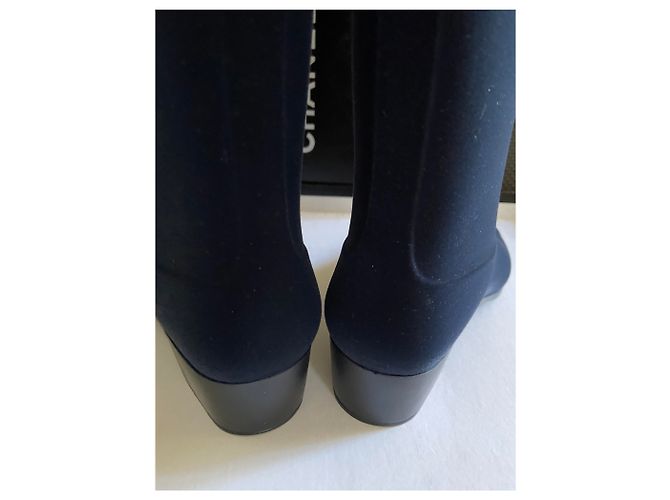 Botas de lluvia Chanel Camellia Azul marino - vista 6