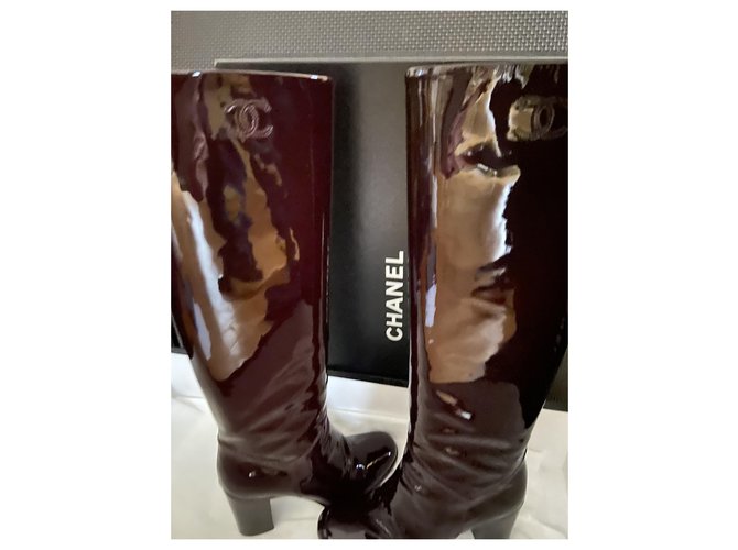 Botas Chanel estilo vinilo Marrón oscuro - vista 10