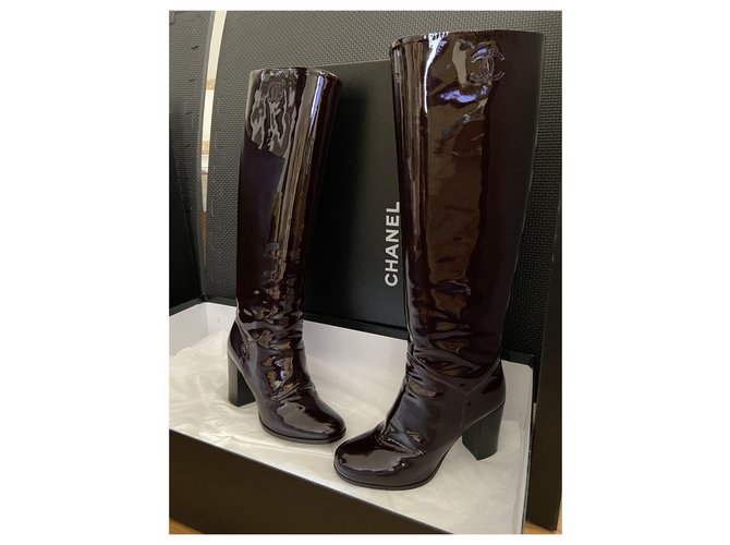 Botas Chanel estilo vinilo Marrón oscuro - vista 13