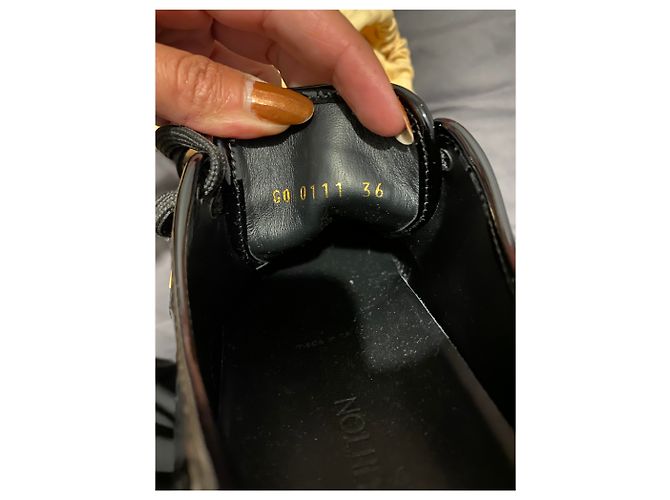 Louis Vuitton Sneaker Schwarz Lackleder - Ansicht 3