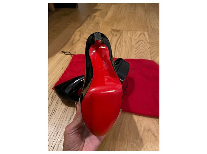 Décolleté Christian Louboutin Bianca in vernice nera Nero - vista 2