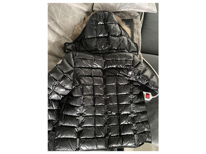Moncler Daunenjacke Schwarz Lackiert mit Fell - Ansicht 3