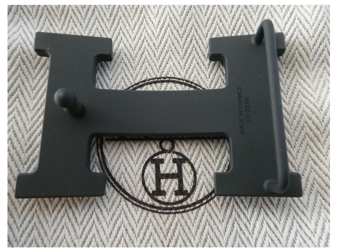 Hermès belt buckle in matt PVD Black - view 4