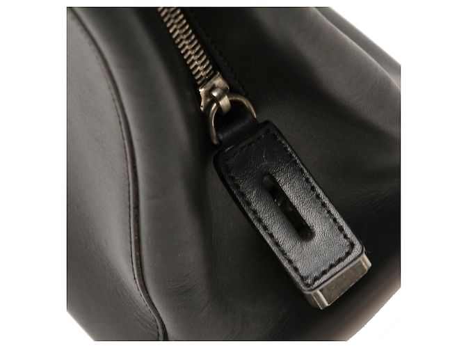 Prada Tasche aus schwarzem Leder - Ansicht 8