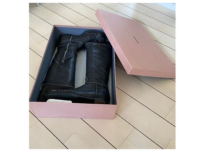 Botas de piel negras Miu Miu con decoración de metal Negro - vista 10