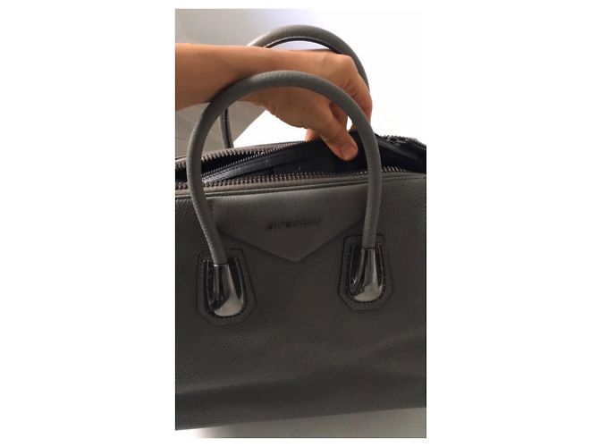 Givenchy Borsa Antigona media in pelle Grigio - vista 5