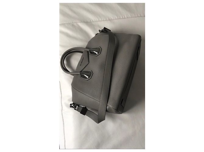 Givenchy Borsa Antigona media in pelle Grigio - vista 6