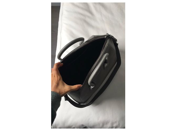 Givenchy Borsa Antigona media in pelle Grigio - vista 7