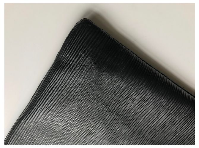 Fendi Borsa a tracolla grande in pelle goffrata Nero - vista 6