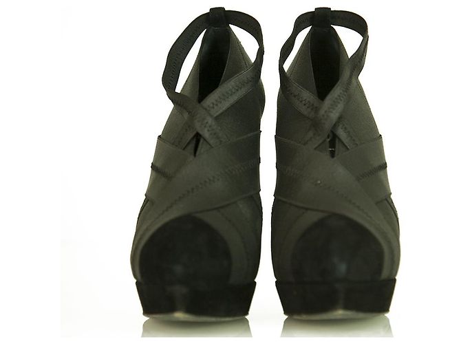 Yves Saint Laurent YSL black elasticated fabric & suede platform booties 40 - view 2