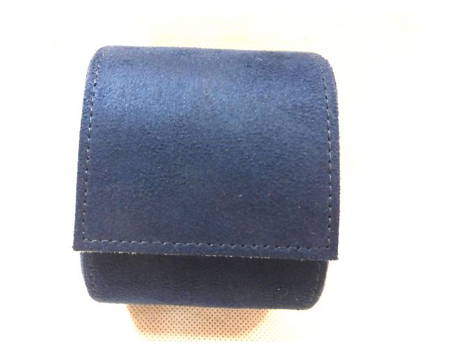 Louis Vuitton Custodia da viaggio per orologi blu navy scamosciata - vista 3