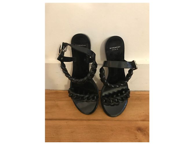 Sandali Jelly Givenchy Neri con Cinturino a Catena Nero - vista 4