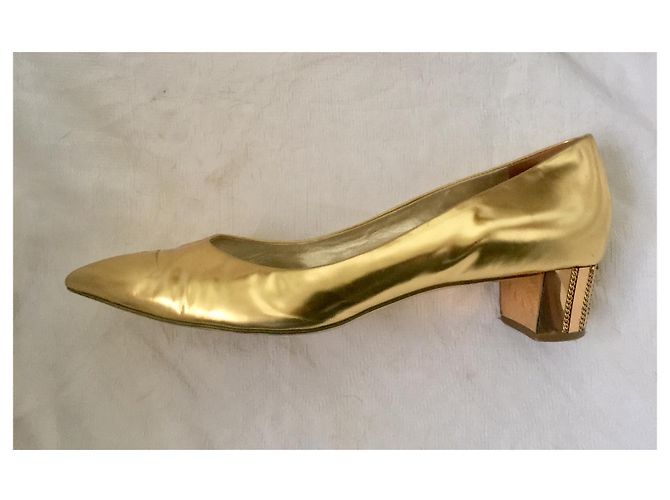 Sergio Rossi Décolleté dorate con tacco basso D'oro - vista 2