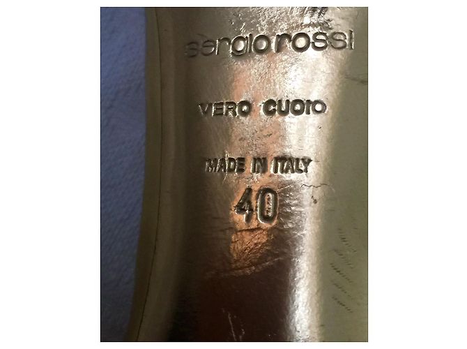 Sergio Rossi Décolleté dorate con tacco basso D'oro - vista 3