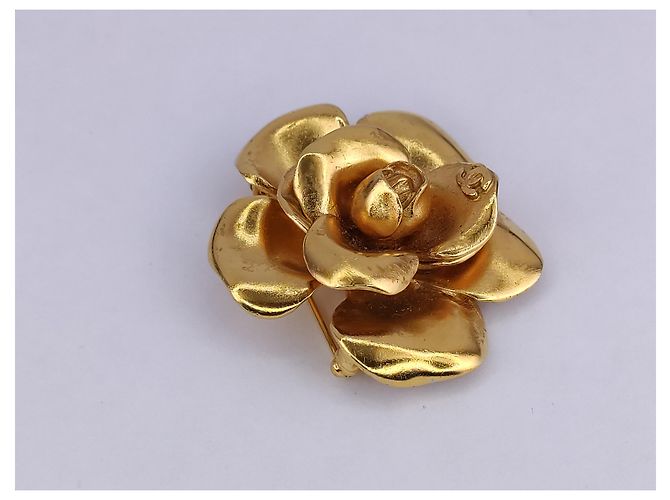 Chanel CAMELIA Gold hardware - vista 5
