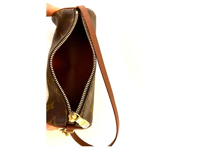 Papillon Louis Vuitton Mini-Schmetterlingsmonogramm Braun - Ansicht 9