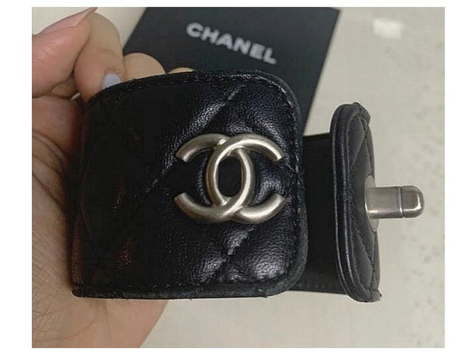 Bracciale Chanel in pelle nera trapuntata Nero - vista 3