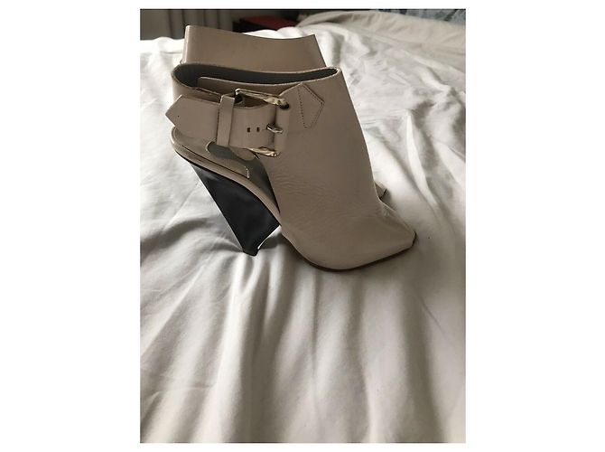 Chloé Stivaletti Chloe in vernice Beige Crudo - vista 5