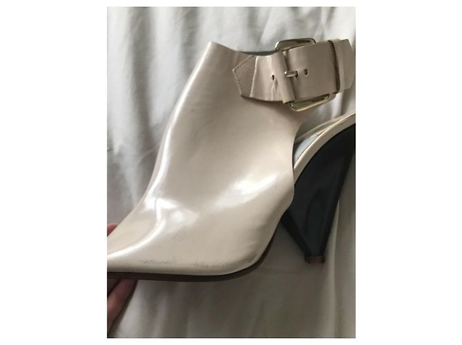 Chloé Stivaletti Chloe in vernice Beige Crudo - vista 9