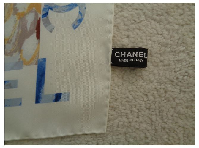 Sciarpa Chanel in seta bianco sporco Multicolore - vista 3