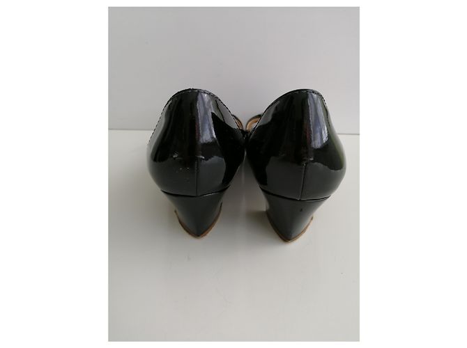 Escarpins Tod's en cuir noir 39 - vue 4