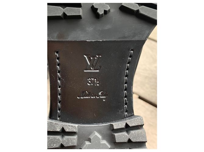Louis Vuitton Rebelión Negro - vista 6