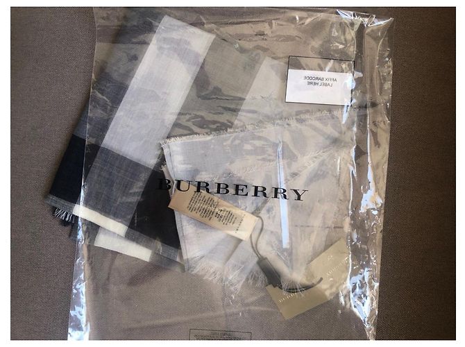 Burberry Sciarpa a quadri in lana e seta grigia Grigio - vista 2