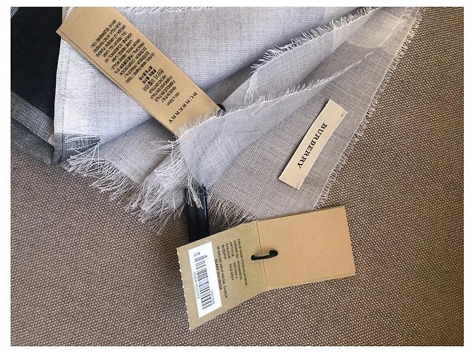 Burberry Sciarpa a quadri in lana e seta grigia Grigio - vista 4