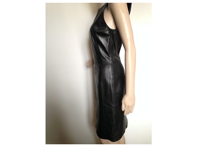 Georges Rech Kleid aus schwarzem Lammleder - Ansicht 2
