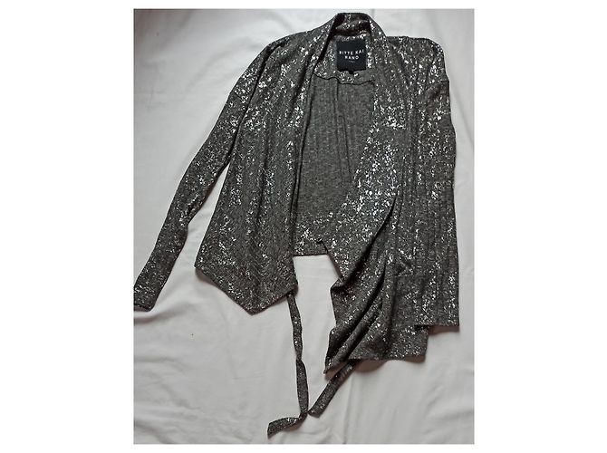 Bitte Kai Rand grauer Bolero Cardigan mit silbernen Mustern - Ansicht 3