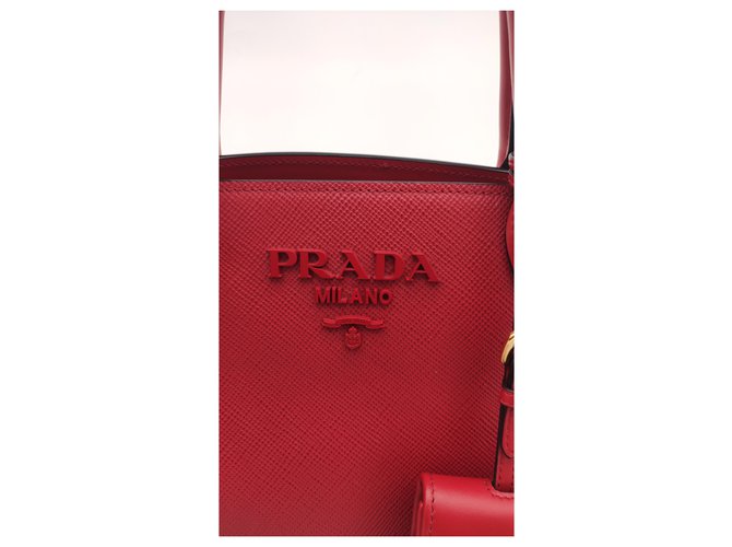 Borsa Prada in pelle Saffiano rossa Rosso - vista 2