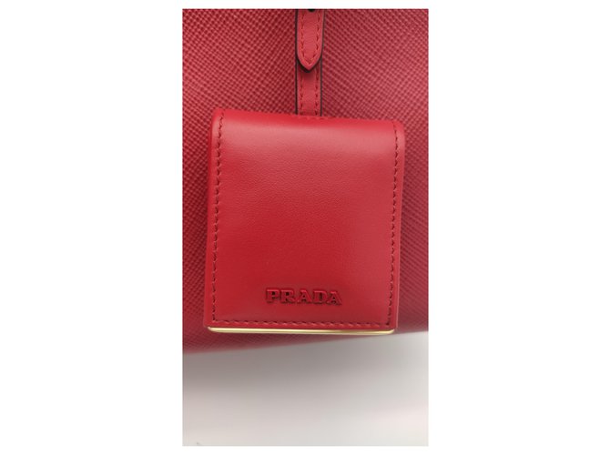 Borsa Prada in pelle Saffiano rossa Rosso - vista 3