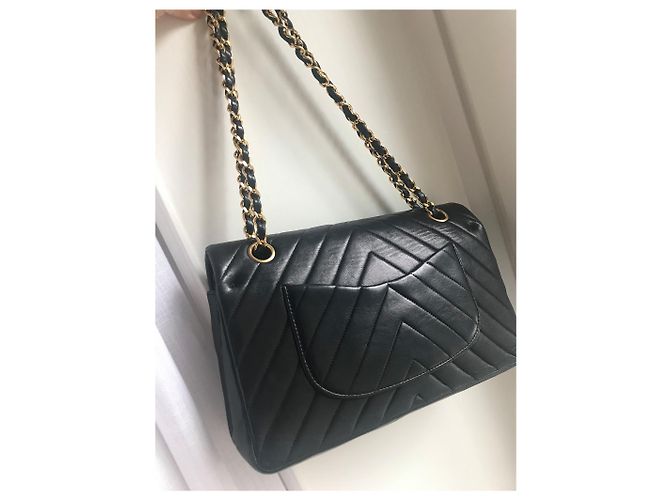 Timeless Chanel Solapa clásica chevron vintage Negro - vista 2