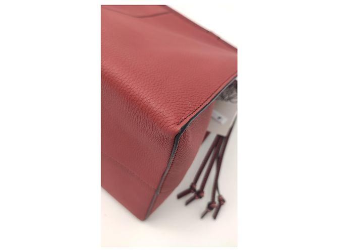 Borsa a cuscino Loewe in pelle melograno Bordò - vista 3