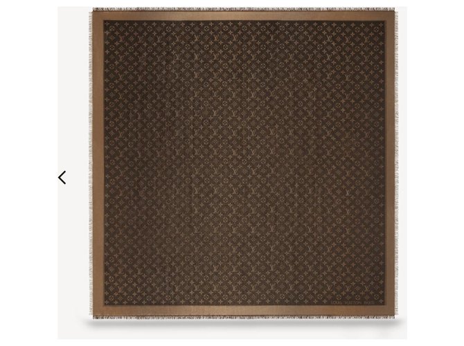Louis Vuitton M75122  Scialle Monogram Shine Marrone scuro - vista 2