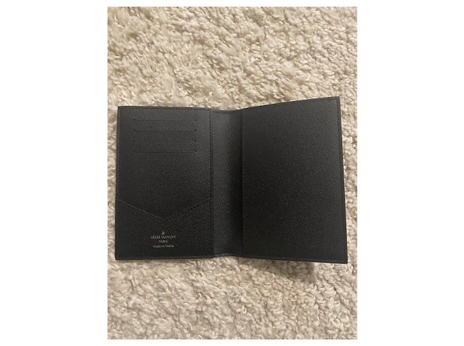 Louis Vuitton Wallets Small accessories Black - view 2