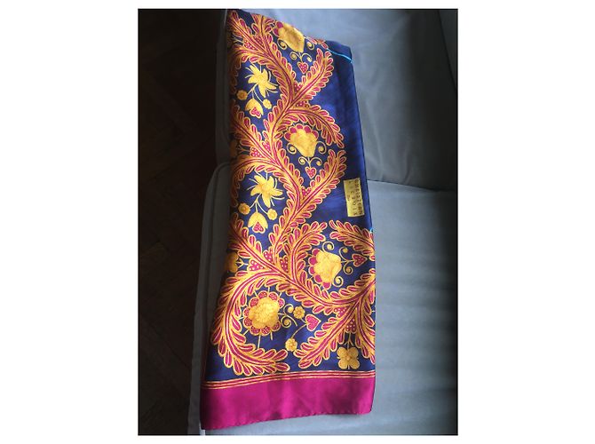 Sciarpa quadrata in seta multicolore Christian Lacroix 135x135 cm - vista 5