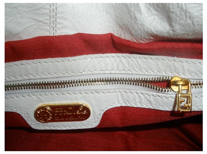 Fendi Baguette Tasche Creme Lackleder Roh - Ansicht 3