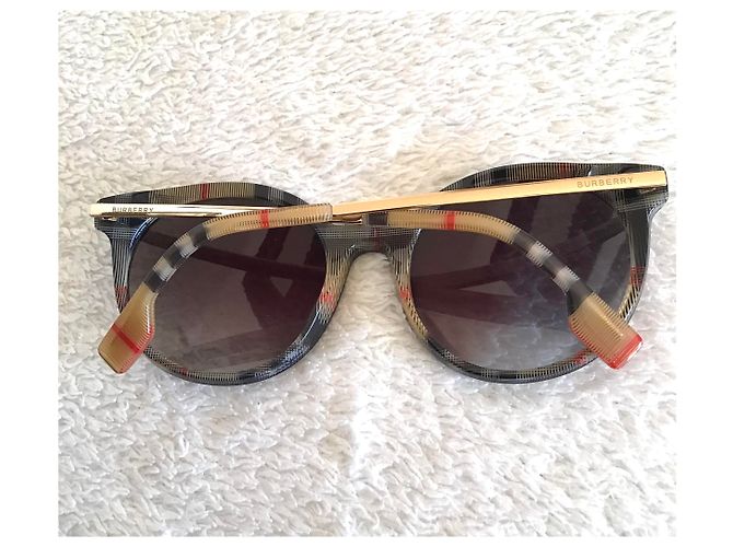 Burberry B4296 Sunglasses - view 7