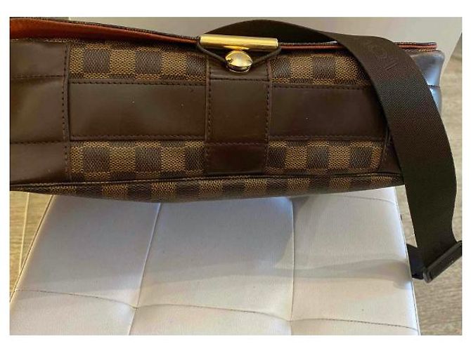Laguito Louis Vuitton Porte-documents en cuir marron - vue 3