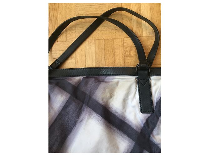 Burberry Tote Bag aus Polyester - Ansicht 7