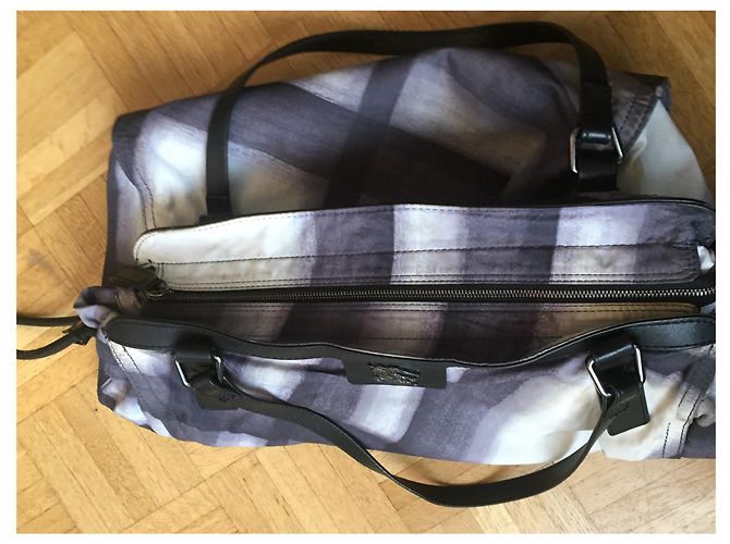 Burberry Tote Bag aus Polyester - Ansicht 9