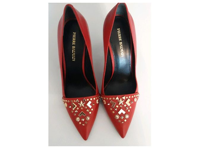 Décolleté Pierre Balmain in pelle rossa con dettagli dorati 37 Rosso - vista 2