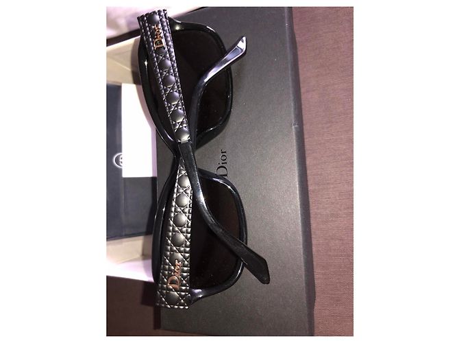 Nuovi occhiali da sole Dior modello Coquette - vista 2