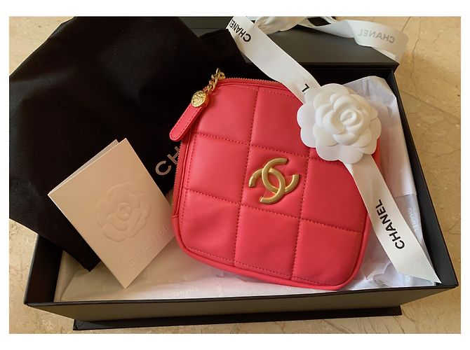 Chanel Runway Pink Lambskin Leder Diamond Cut Handtasche - Ansicht 11