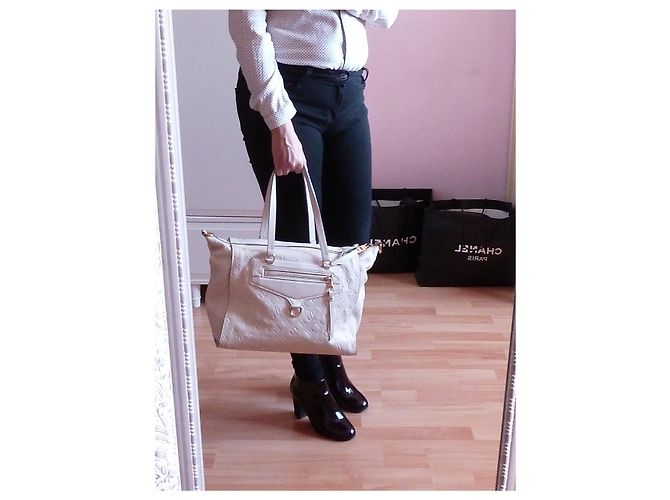 Lumineuse Borsa GM LOUIS VUITTON Luminous Empreinte Beige - vista 11