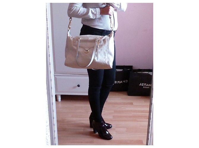 Lumineuse Borsa GM LOUIS VUITTON Luminous Empreinte Beige - vista 12