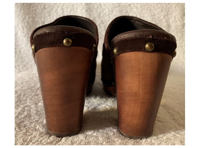 Ugg Zoccoli in camoscio marrone - vista 3