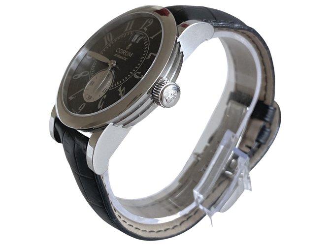 Corum Classical Grande Data Prata - vista 4
